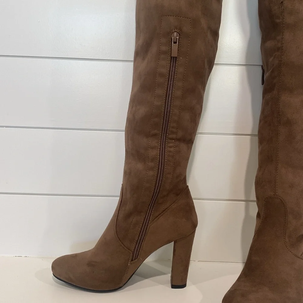 Top Moda Over The Knee Boot. Size 8M - Picture 2 of 9